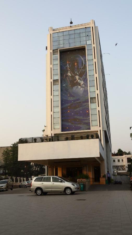 Hotel Gemini Continental, Hazratganj Lucknow Esterno foto